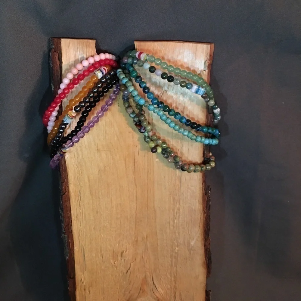 ❇️💚 semiprecious mini bracelet